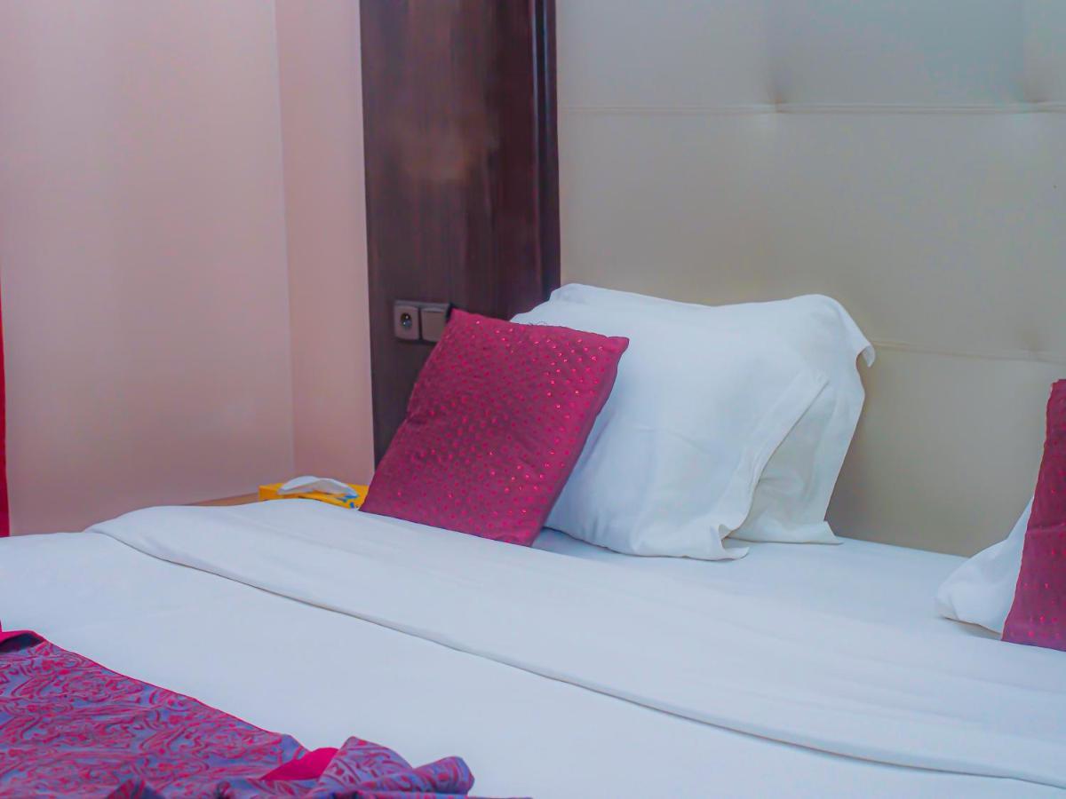 Hotel Fleur De Lys Almadies Dakar Esterno foto