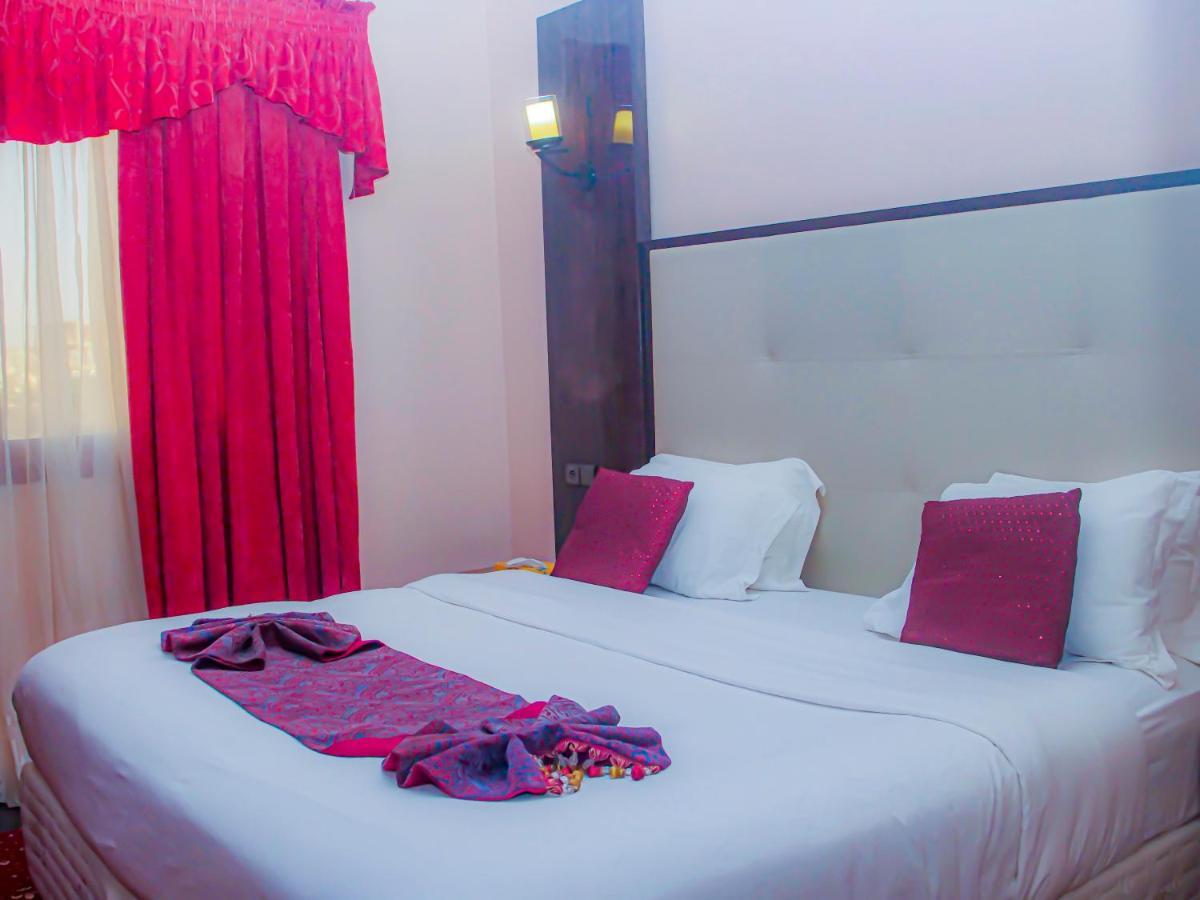 Hotel Fleur De Lys Almadies Dakar Esterno foto