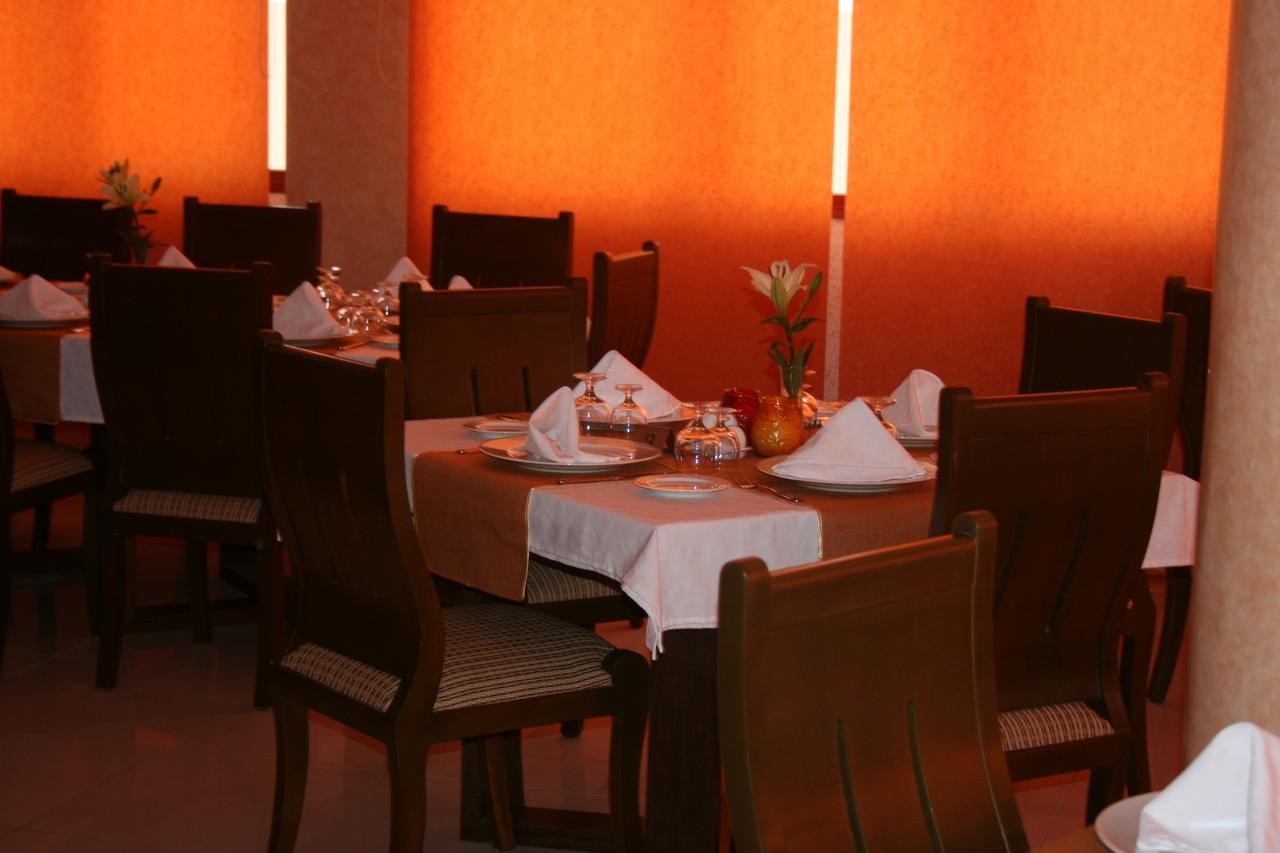 Hotel Fleur De Lys Almadies Dakar Esterno foto