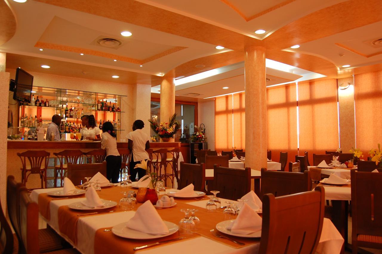 Hotel Fleur De Lys Almadies Dakar Esterno foto