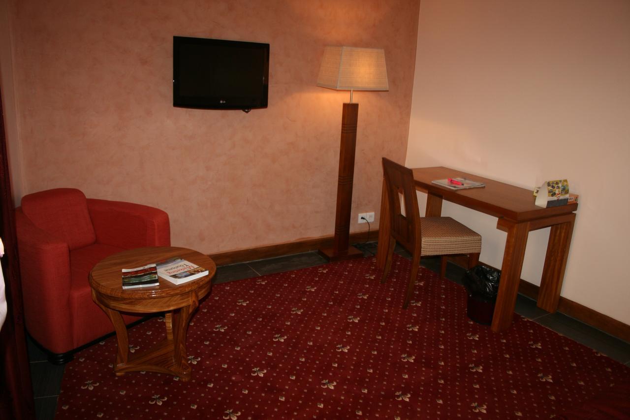 Hotel Fleur De Lys Almadies Dakar Esterno foto