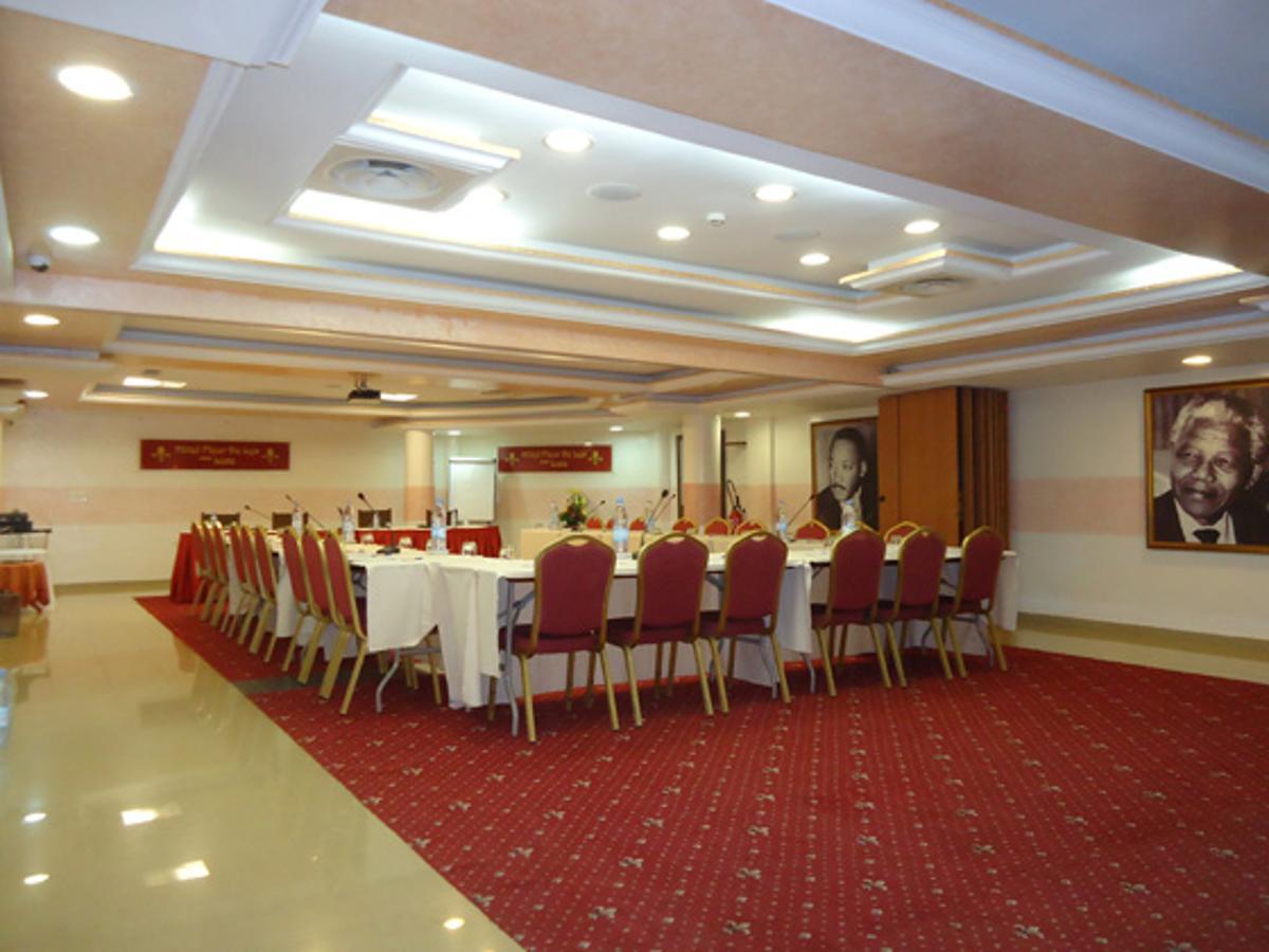 Hotel Fleur De Lys Almadies Dakar Esterno foto